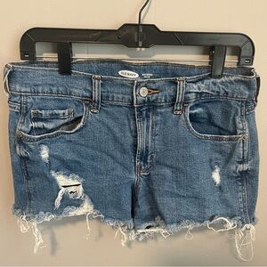 Old Navy denim distressed cut off jeans. Boyfriend midrise style. Size 4.